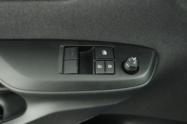 Toyota Yaris - 1.5 Hybrid Active 27