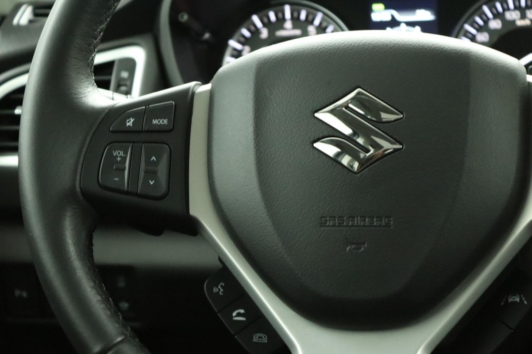 Suzuki S-Cross - 1.5 Hybrid Style 19