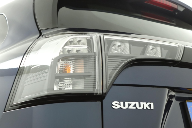Suzuki S-Cross - 1.5 Hybrid Style 38
