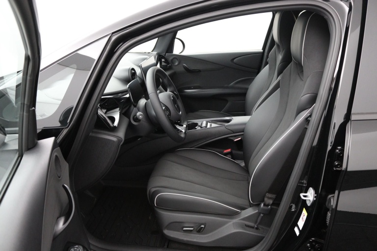BYD DOLPHIN - Design 60.4 kWh 18