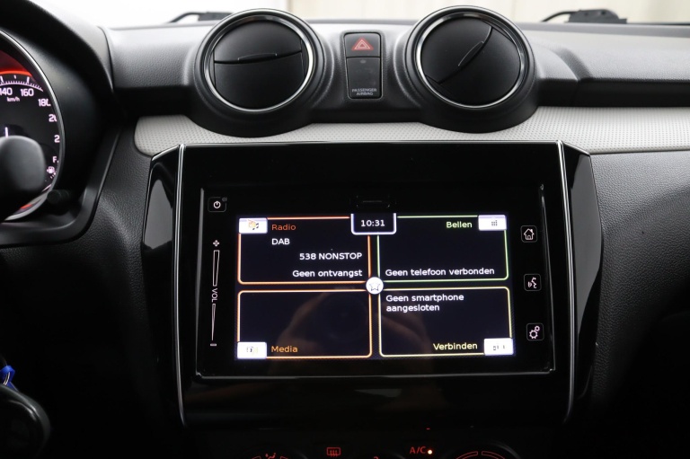 Suzuki Swift - 1.2 Select Smart Hybrid 13