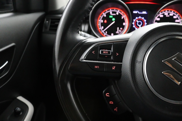 Suzuki Swift - 1.2 Select Smart Hybrid 19
