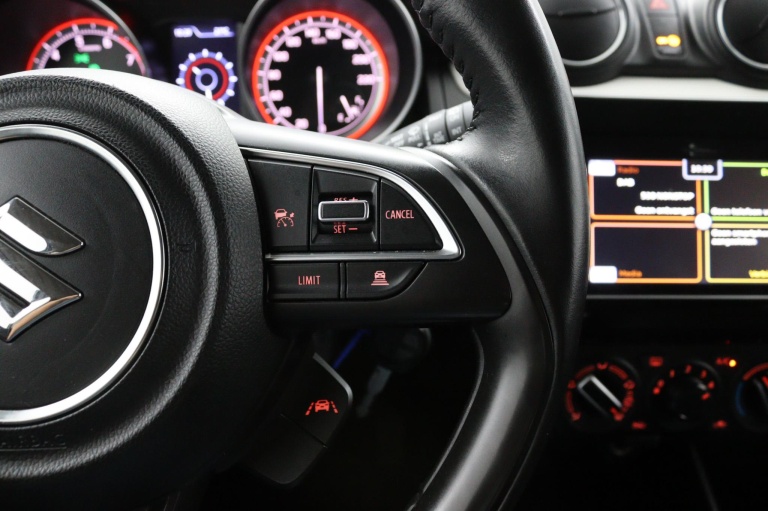 Suzuki Swift - 1.2 Select Smart Hybrid 21