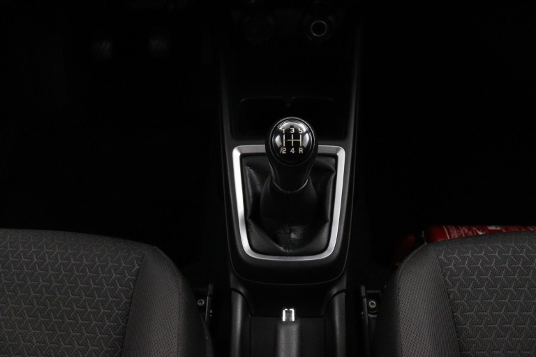 Suzuki Swift - 1.2 Select Smart Hybrid 32