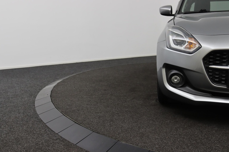 Suzuki Swift - 1.2 Select Smart Hybrid 36