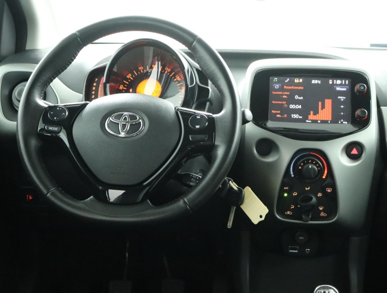 Toyota Aygo - 1.0 VVT-i x-sport 49