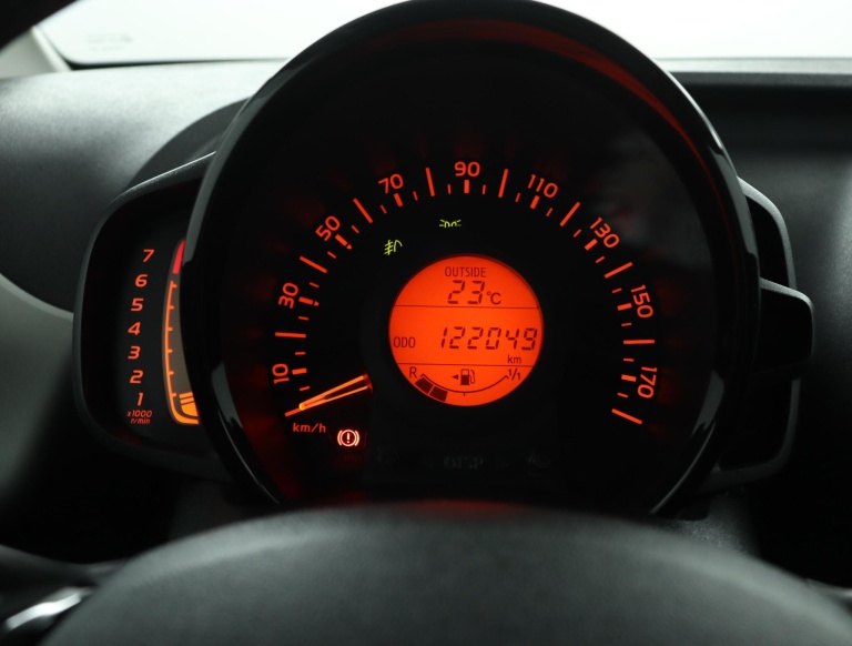 Toyota Aygo - 1.0 VVT-i x-sport 6