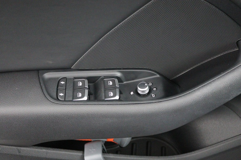 Audi A3 Sportback - 35 TFSI CoD Advance Sport 25