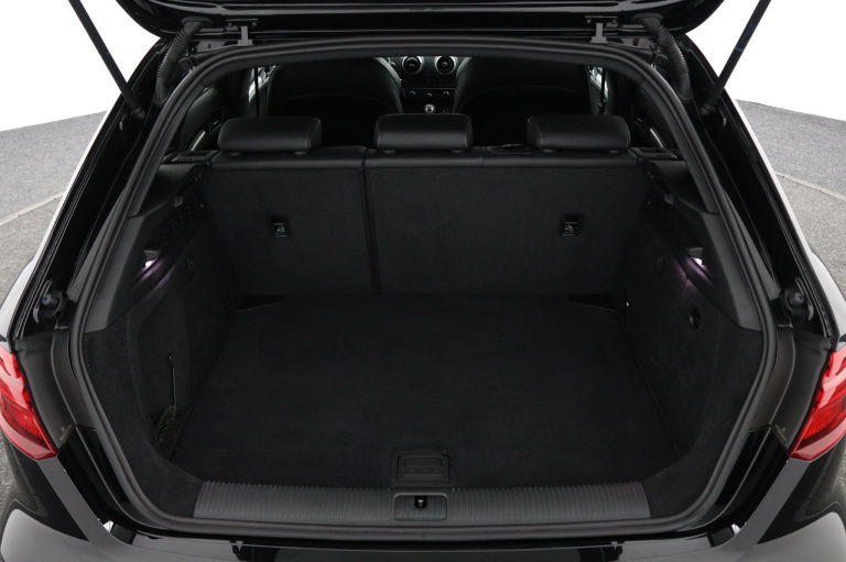 Audi A3 Sportback - 35 TFSI CoD Advance Sport 30