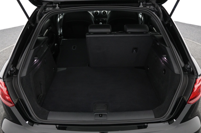 Audi A3 Sportback - 35 TFSI CoD Advance Sport 31