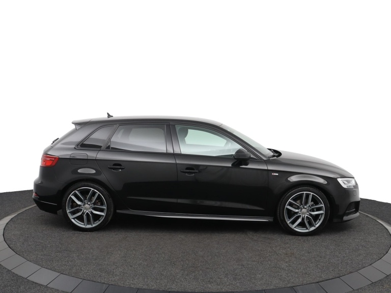 Audi A3 Sportback - 35 TFSI CoD Advance Sport 5