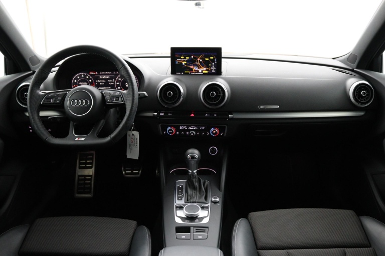Audi A3 Sportback - 35 TFSI CoD Advance Sport 9