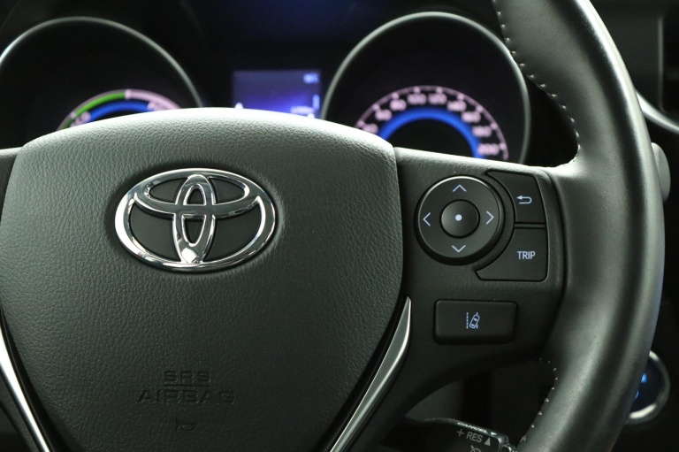 Toyota Auris - 1.8 Hybrid Aspiration Go 21
