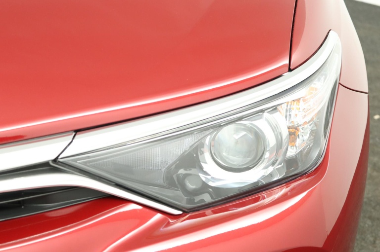 Toyota Auris - 1.8 Hybrid Aspiration Go 33