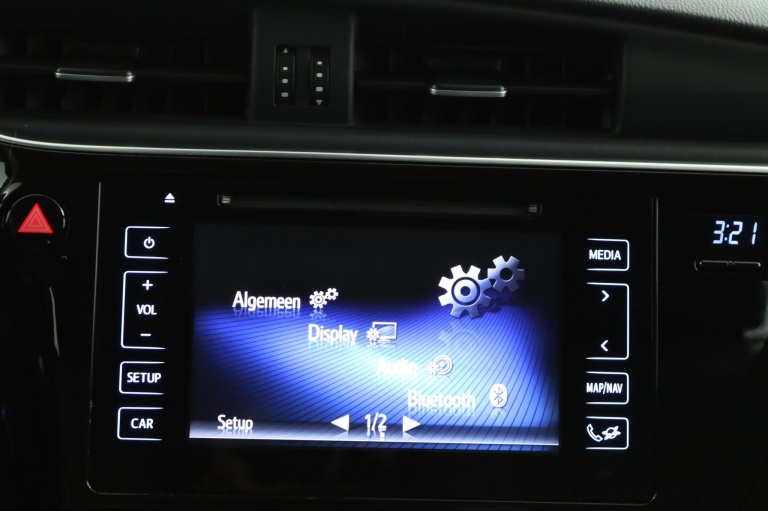 Toyota Auris - 1.8 Hybrid Aspiration Go 40