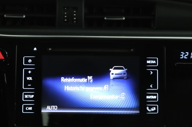 Toyota Auris - 1.8 Hybrid Aspiration Go 41