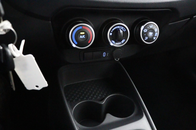 Toyota Aygo X - 1.0 VVT-i MT Play 15