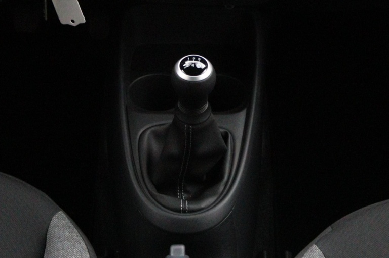 Toyota Aygo X - 1.0 VVT-i MT Play 16