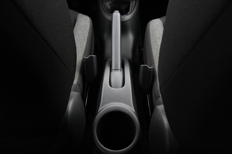 Toyota Aygo X - 1.0 VVT-i MT Play 18