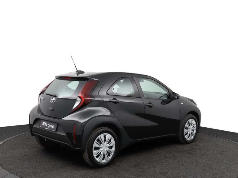 Toyota Aygo X - 1.0 VVT-i MT Play 2