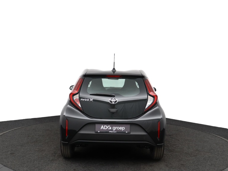 Toyota Aygo X - 1.0 VVT-i MT Play 9