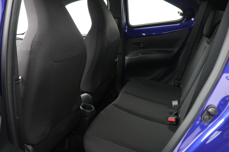 Toyota Aygo X - 1.0 VVT-i MT Play 18