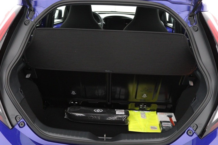 Toyota Aygo X - 1.0 VVT-i MT Play 23
