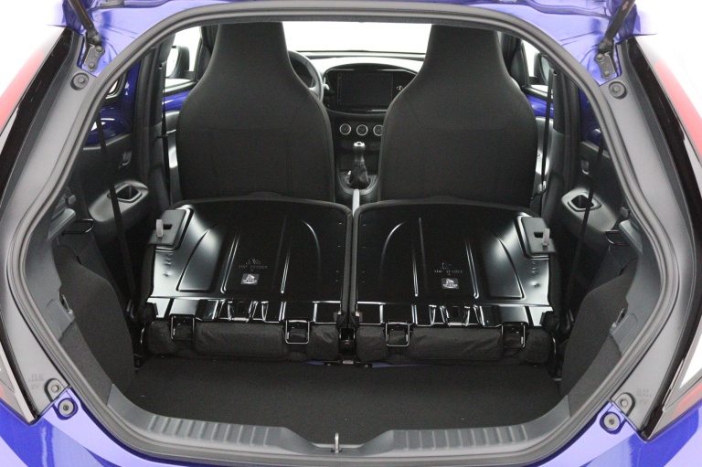 Toyota Aygo X - 1.0 VVT-i MT Play 25