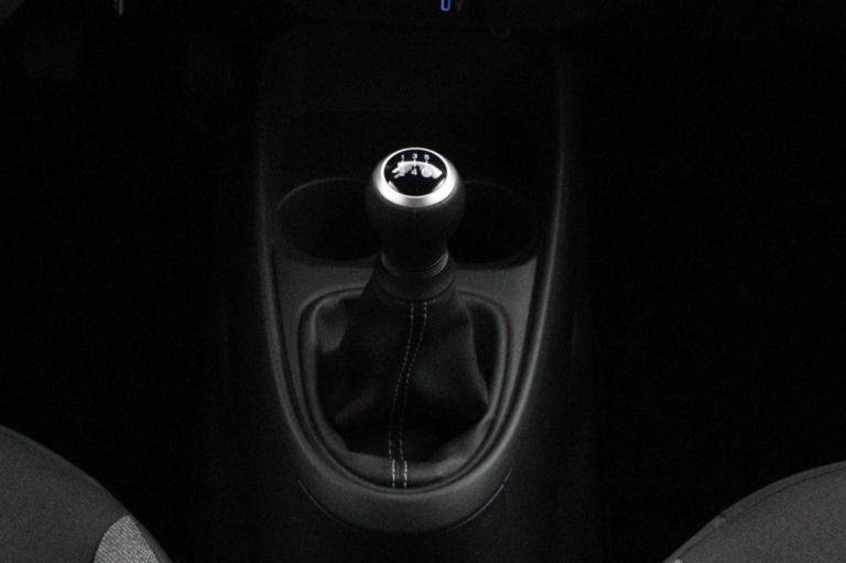 Toyota Aygo X - 1.0 VVT-i MT Play 26