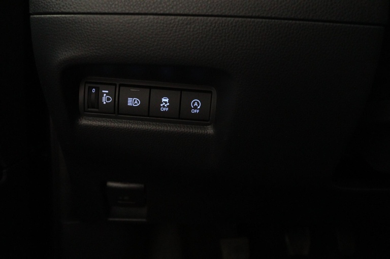 Toyota Aygo X - 1.0 VVT-i MT Play 28