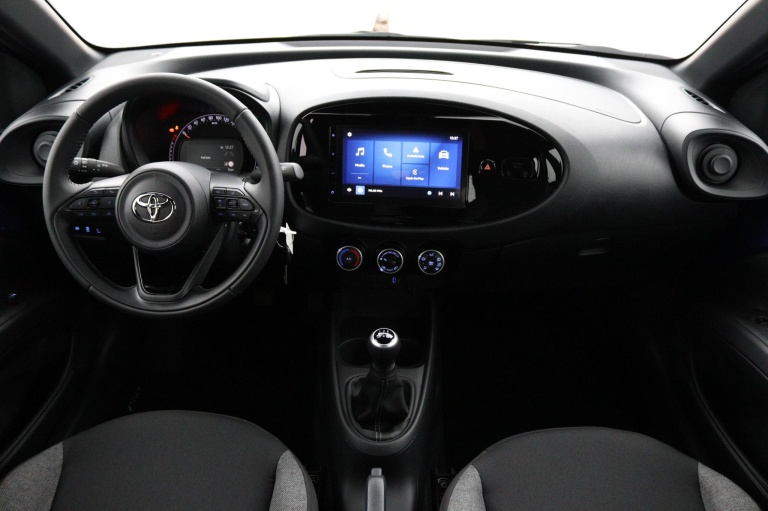 Toyota Aygo X - 1.0 VVT-i MT Play 4