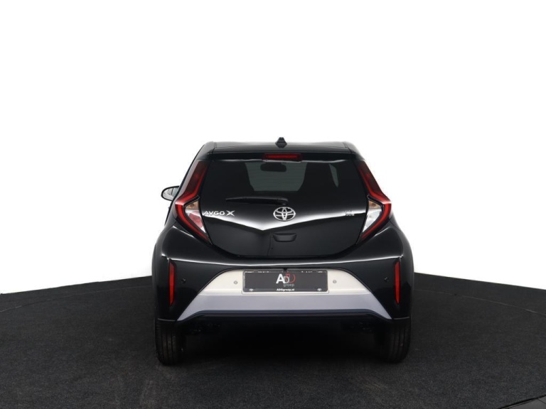 Toyota Aygo X - 1.0 VVT-i MT JBL 42