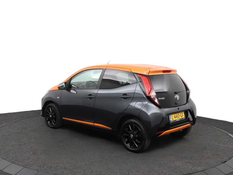 Toyota Aygo - 1.0 VVT-i x-JBL 12