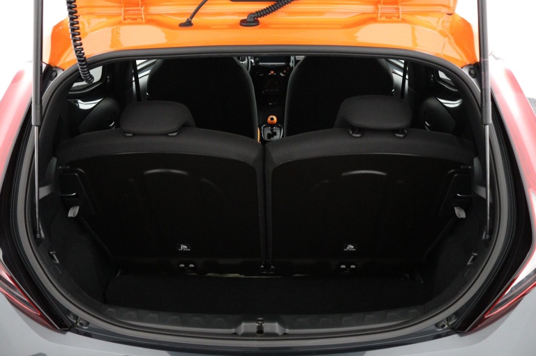 Toyota Aygo - 1.0 VVT-i x-JBL 24