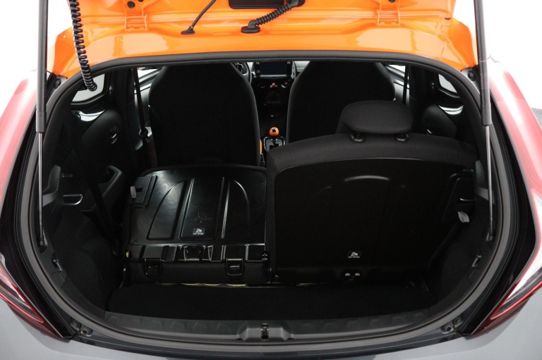 Toyota Aygo - 1.0 VVT-i x-JBL 25
