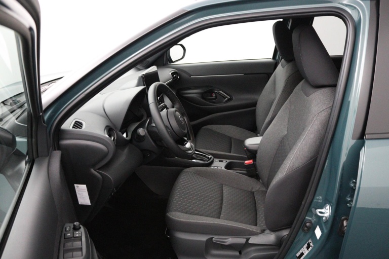 Toyota Yaris Cross - 1.5 Hybrid 115 First Edition 17