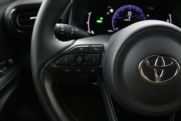 Toyota Yaris Cross - 1.5 Hybrid 115 First Edition 19