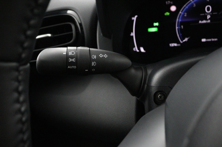 Toyota Yaris Cross - 1.5 Hybrid 115 First Edition 31