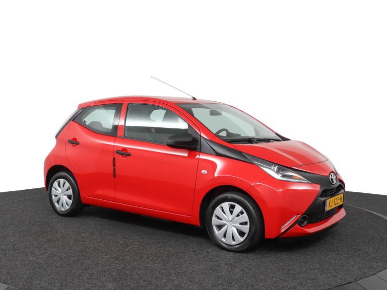 Toyota Aygo - 1.0 VVT-i x-now 12