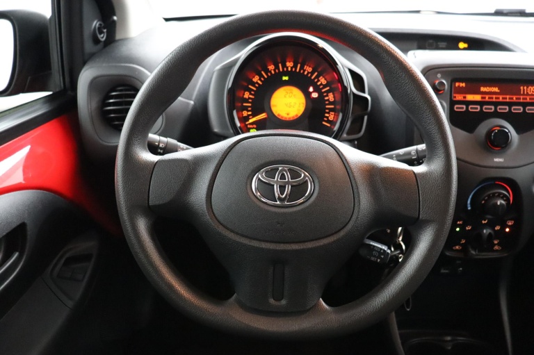 Toyota Aygo - 1.0 VVT-i x-now 17