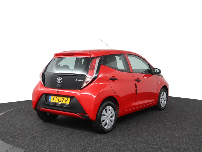 Toyota Aygo - 1.0 VVT-i x-now 2