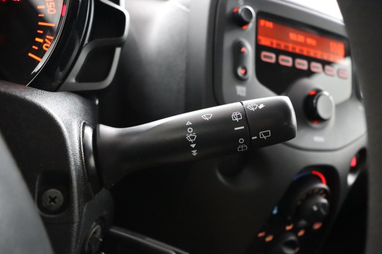Toyota Aygo - 1.0 VVT-i x-now 27