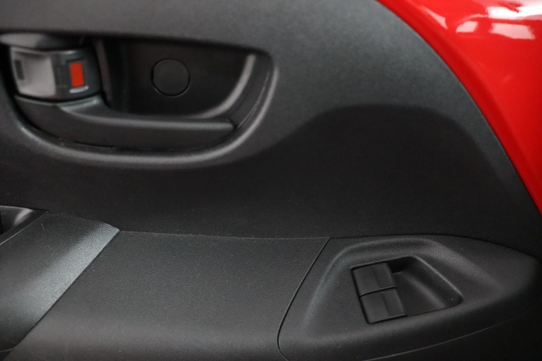 Toyota Aygo - 1.0 VVT-i x-now 32