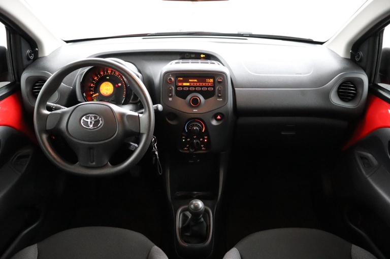 Toyota Aygo - 1.0 VVT-i x-now 4