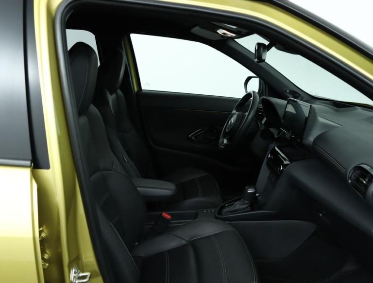Toyota Yaris Cross - 1.5 Hybrid Adventure 22