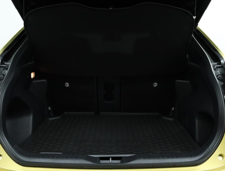 Toyota Yaris Cross - 1.5 Hybrid Adventure 48