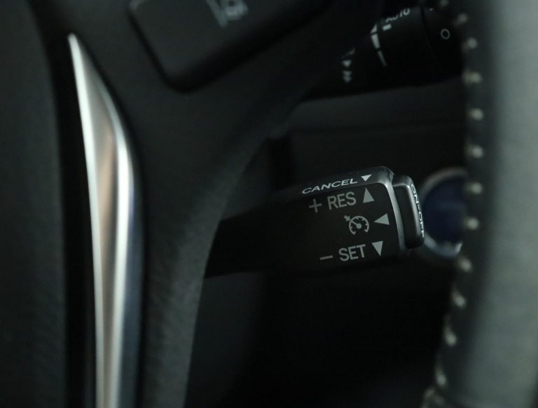 Toyota Auris Touring Sports - 1.8 Hybrid Executive 49