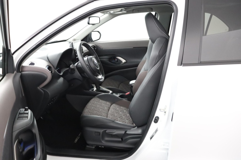 Toyota Yaris Cross - 1.5 Hybrid Adventure Limited 17