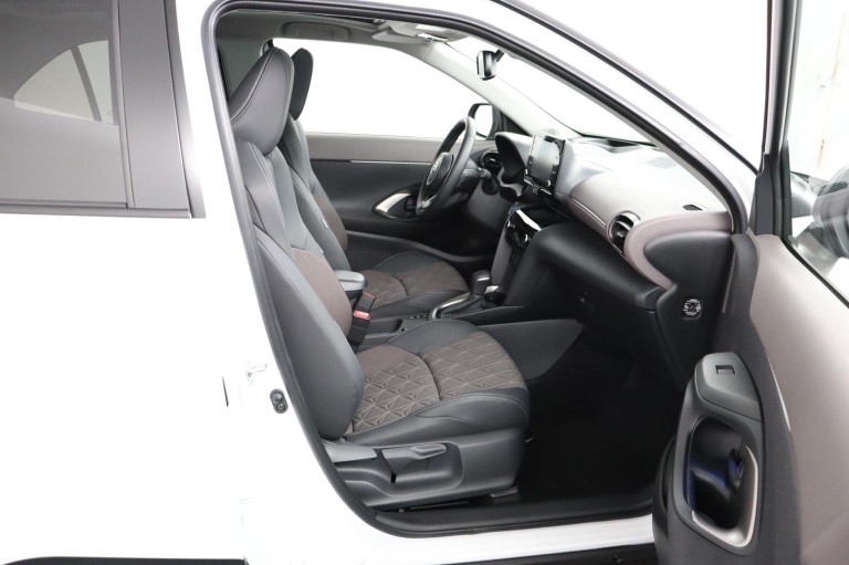 Toyota Yaris Cross - 1.5 Hybrid Adventure Limited 22