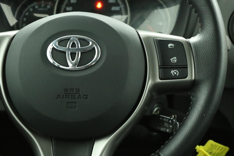 Toyota Yaris - 1.3 VVT-i Business Plus 21